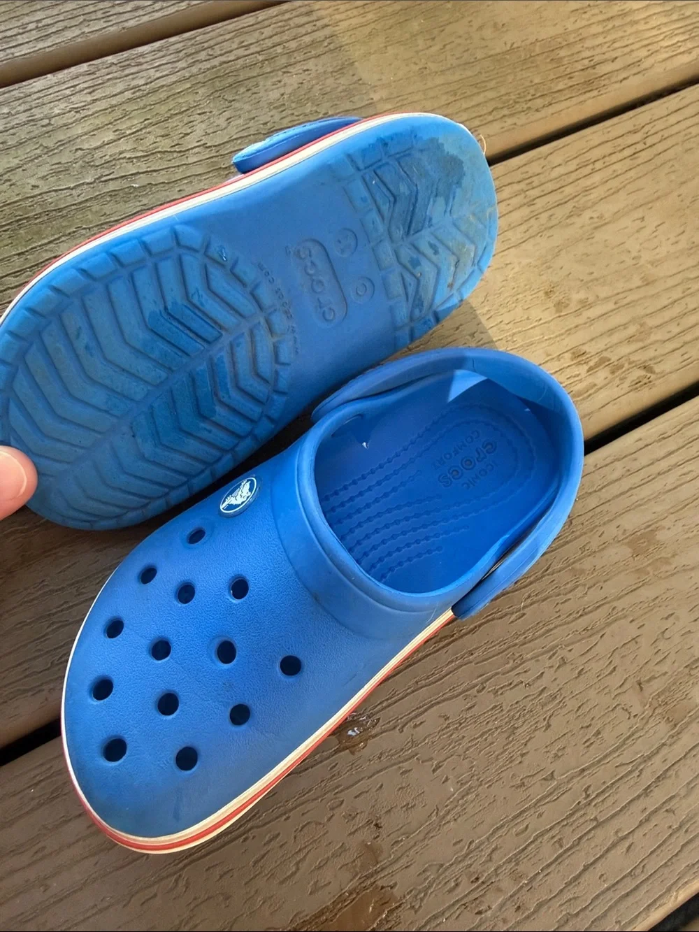 CROCS Kids Blue Slip-On Water Clogs with Red-Trim Sole (size 11c)